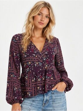 Chelsea & Violet Women’s M Boho Floral Peplum Blouse Bell Sleeve Plum